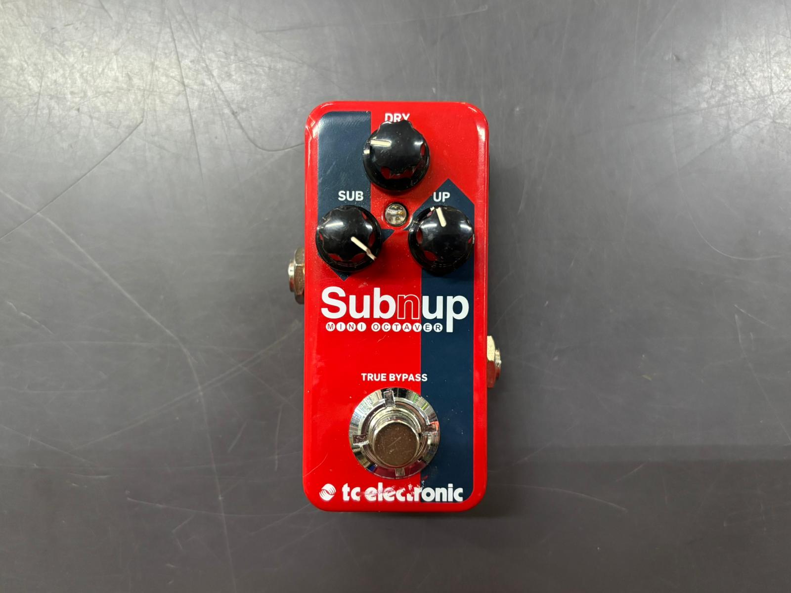 TC ELECTRONIC Sub'n'Up Mini Octaver