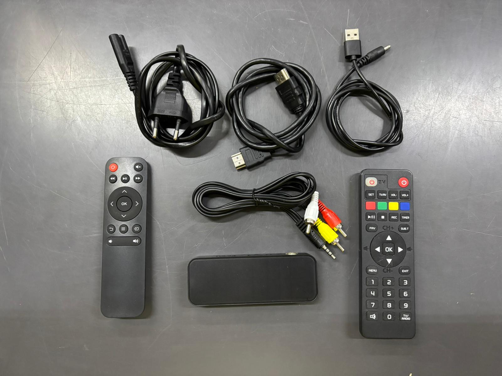 Proiettore 4K 1080p FullHD Nativo + Telo - immagine 3