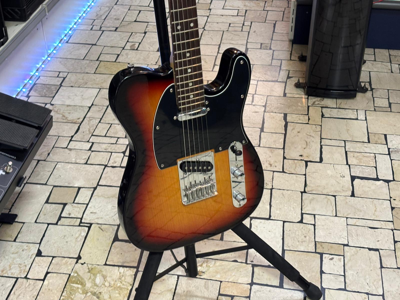 Chitarra Telecaster Flamed - immagine 3