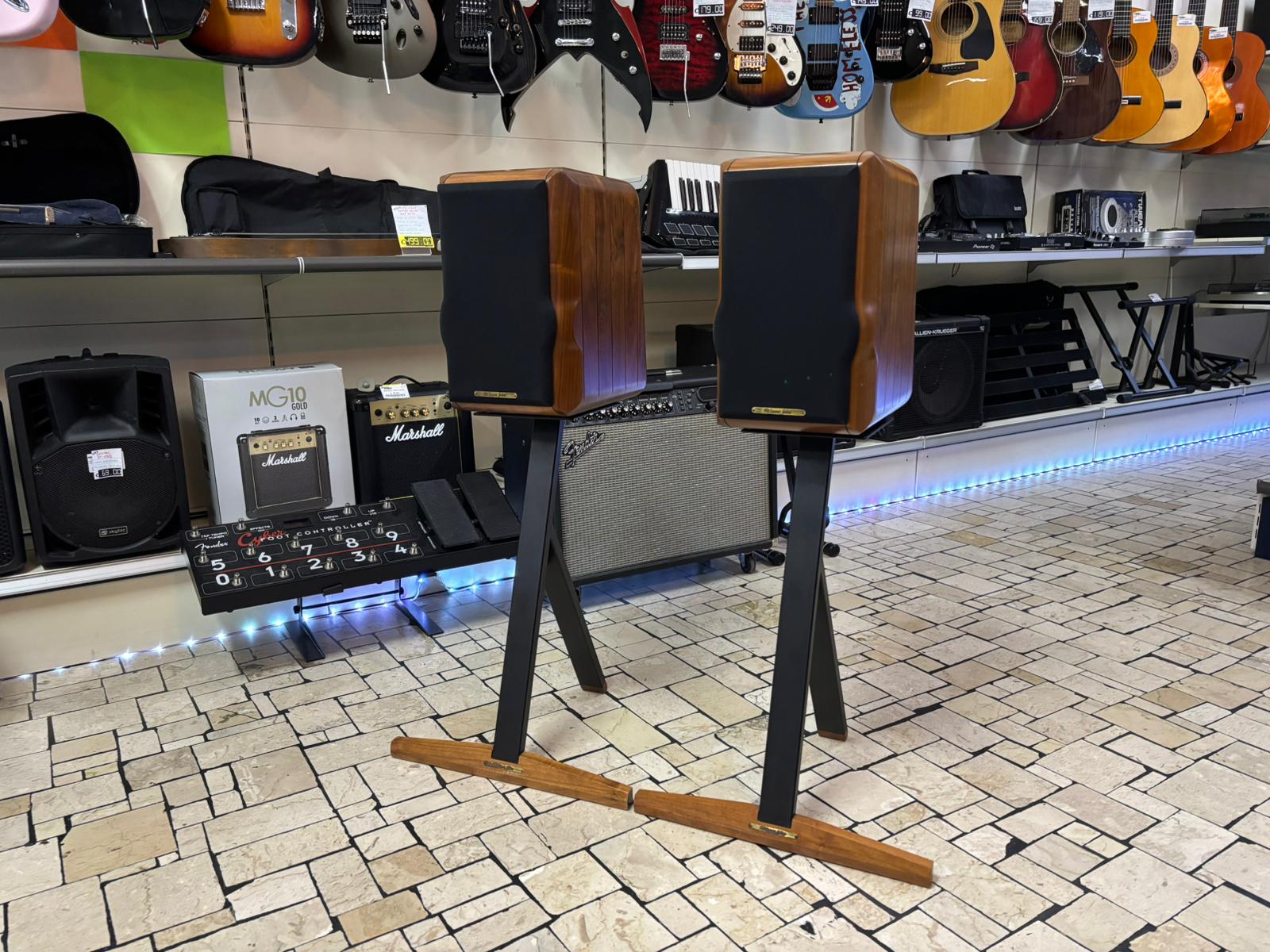 Sonus Faber Electa Amator I + Stand - immagine 5
