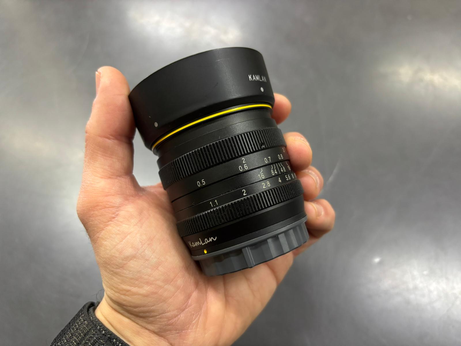 Sainsonic Kamlan 50mm f/1.1 per Sony