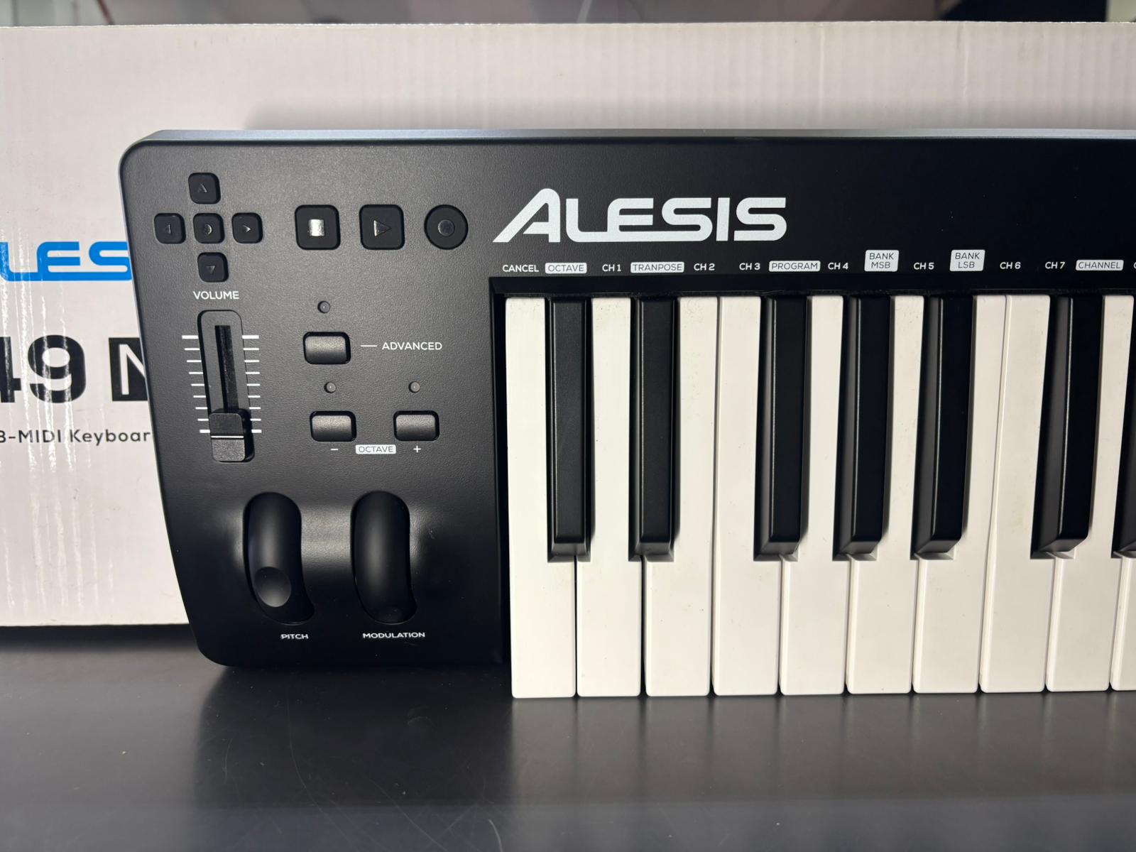 ALESIS Q49 MKII Tastiera Midi - immagine 4