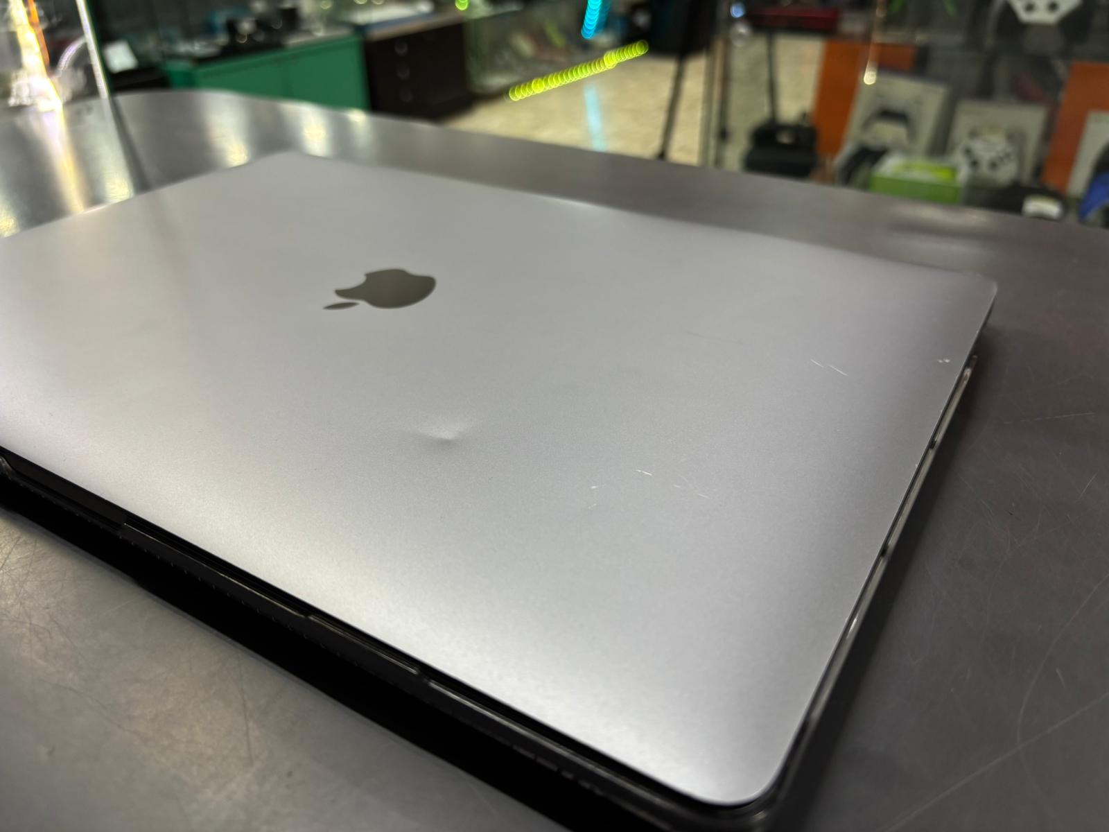 Macbook PRO 15 2017 i7 16Gb 512Gb - immagine 3