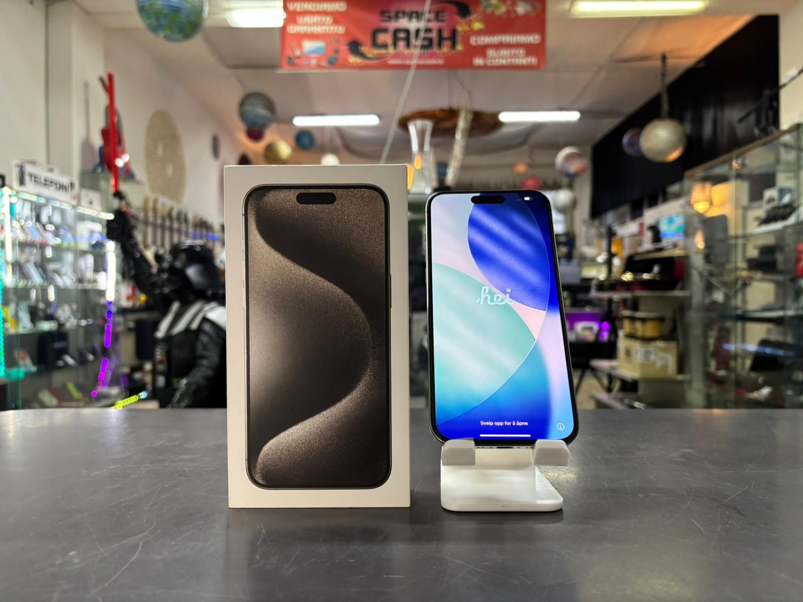 IPhone 15 Pro Max 256 Titanio - immagine 4