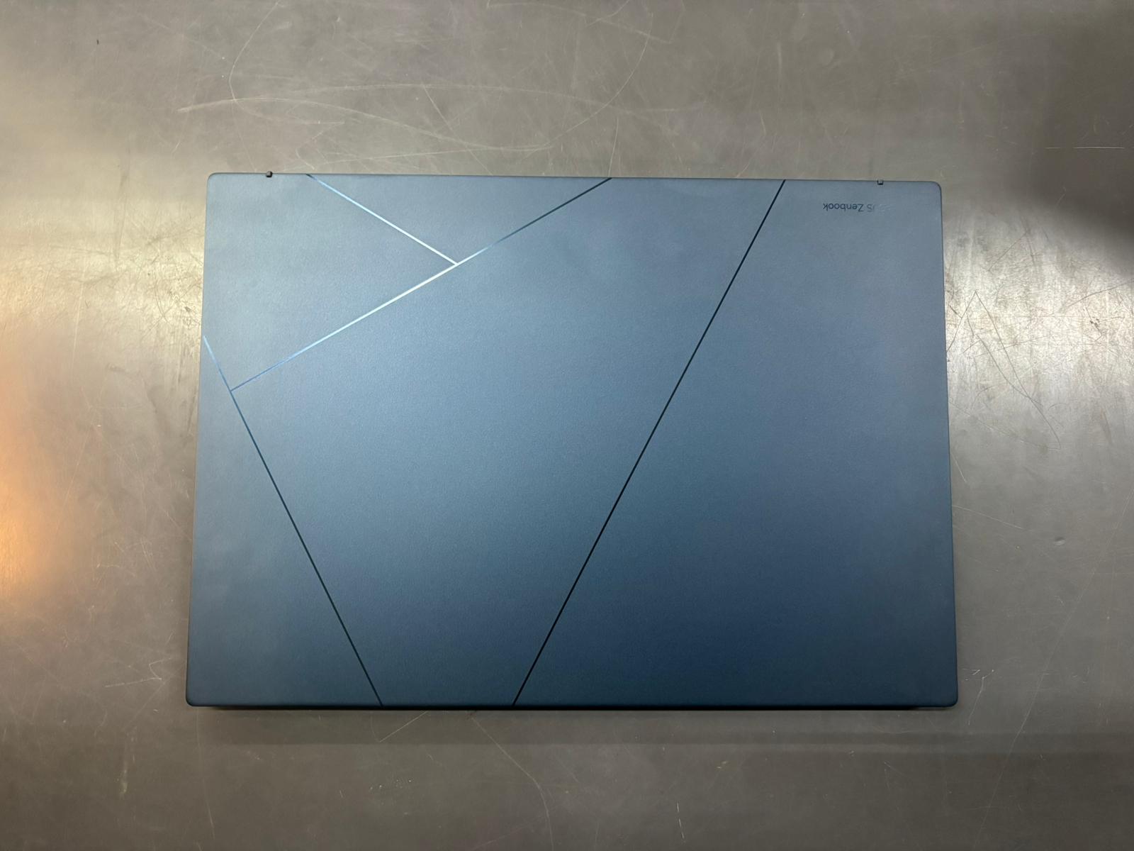 Asus ZenBook 14 Core 7 Ultra 32Gb 8/8/25 - immagine 4