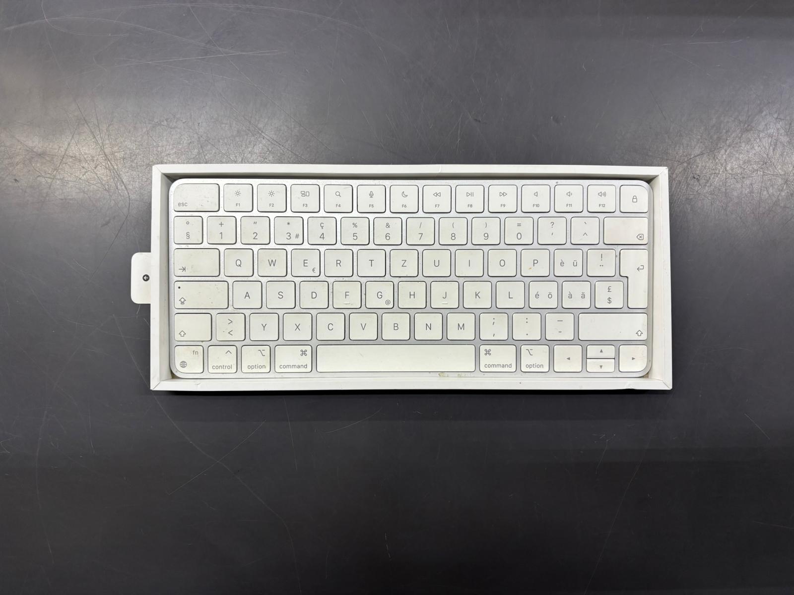 Apple Magic Keyboard (USB-C) A2450