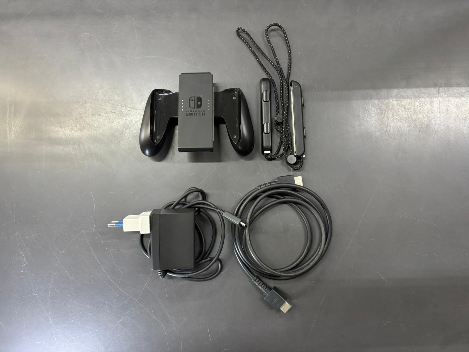 Nintendo Switch OLED - immagine 3