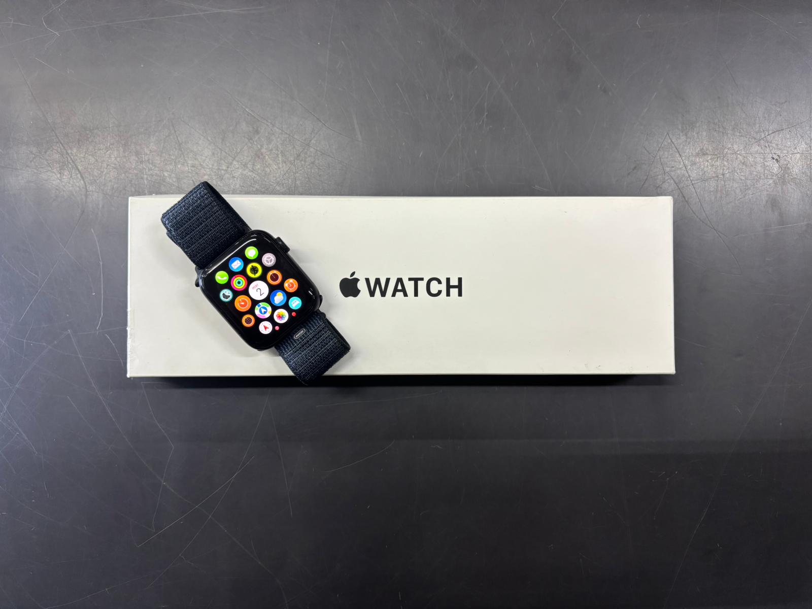Apple watch SE 2nd 44mm GPS 15/2/25
