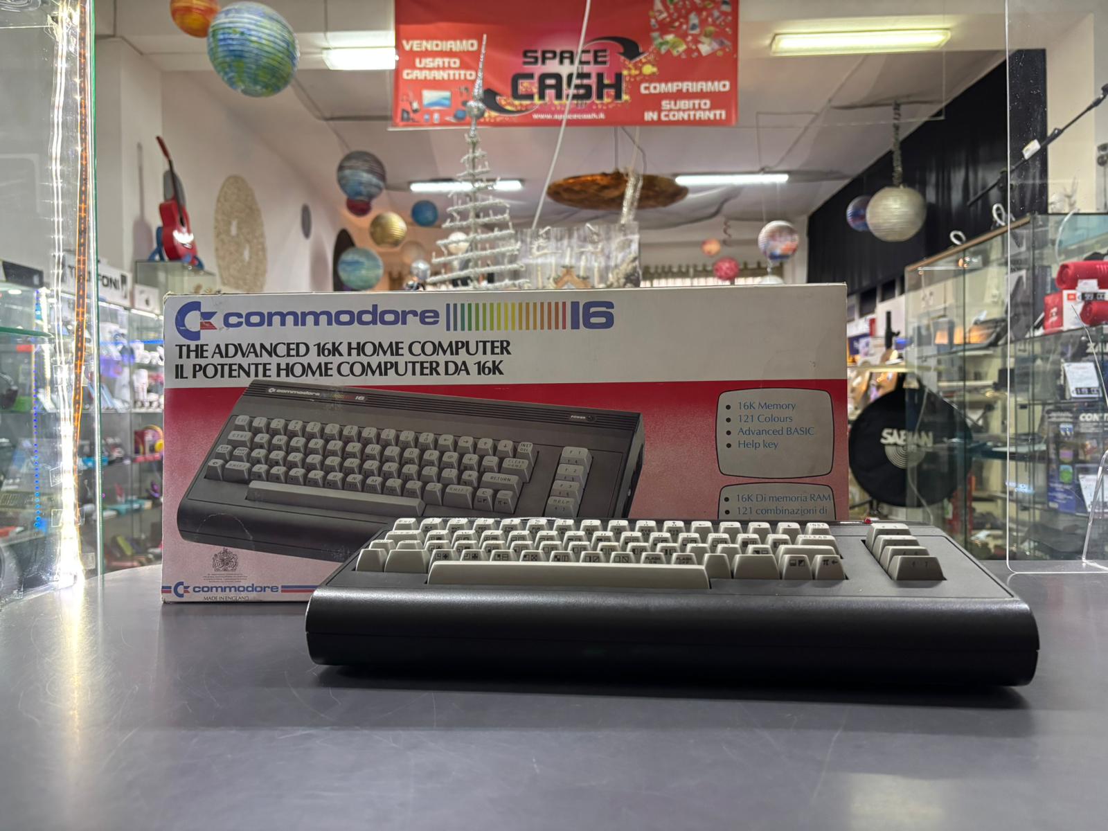 Commodore 16 Boxato Per ricambi
