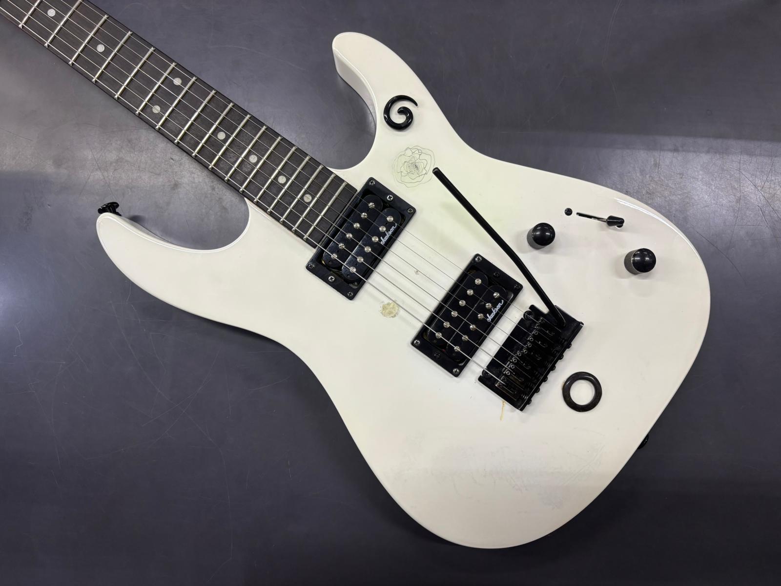 JACKSON JS11 Dinky AH White