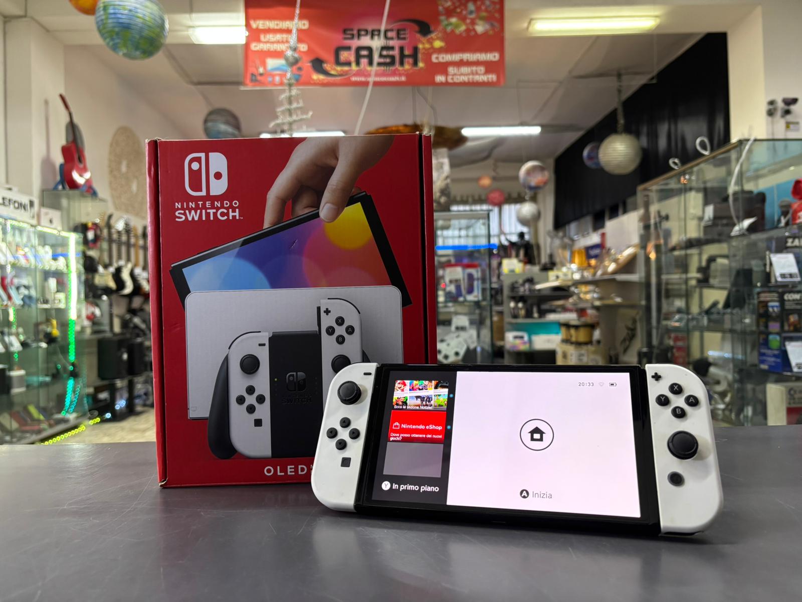 Nintendo Switch OLED