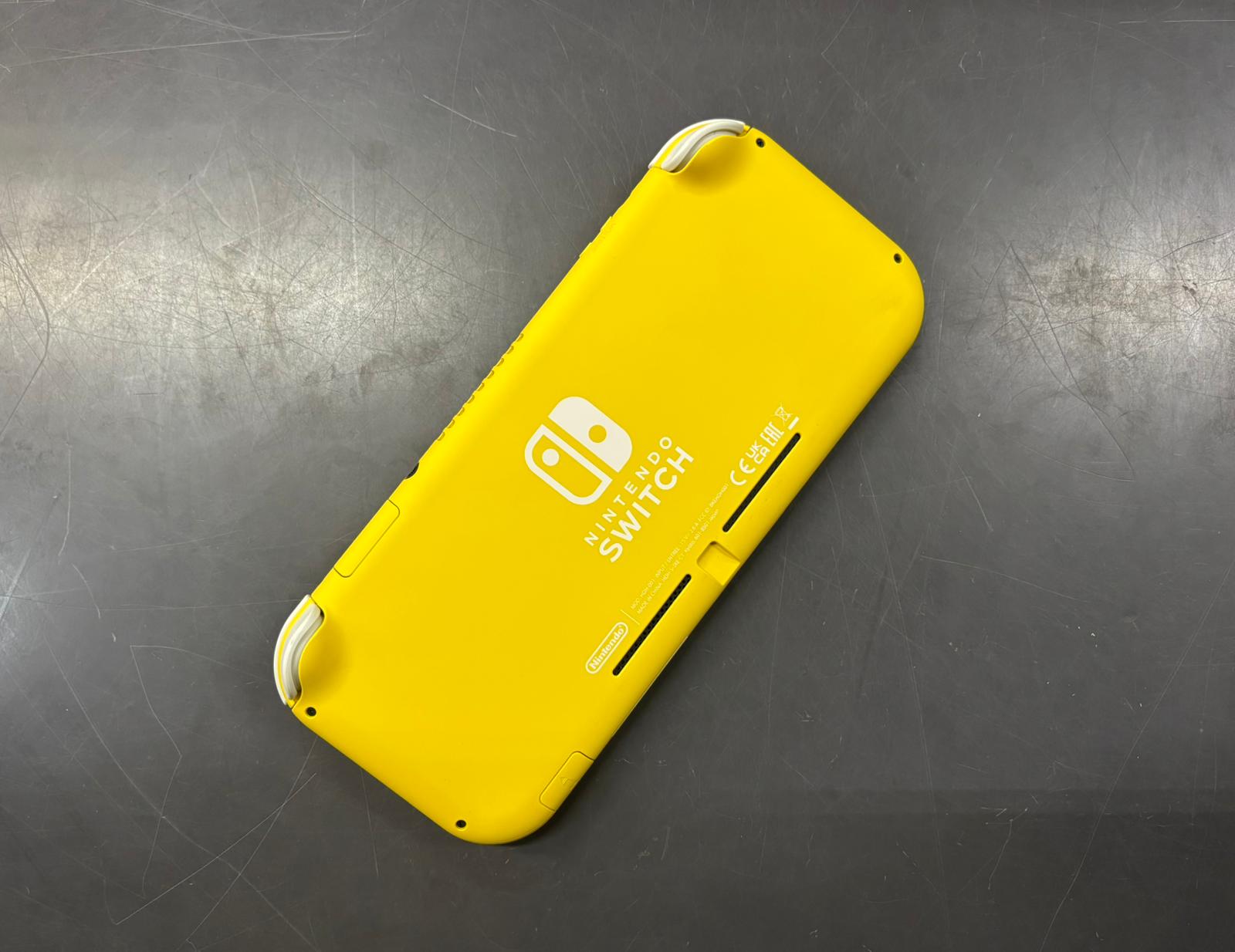 Nintendo Switch Lite Gialla - immagine 4