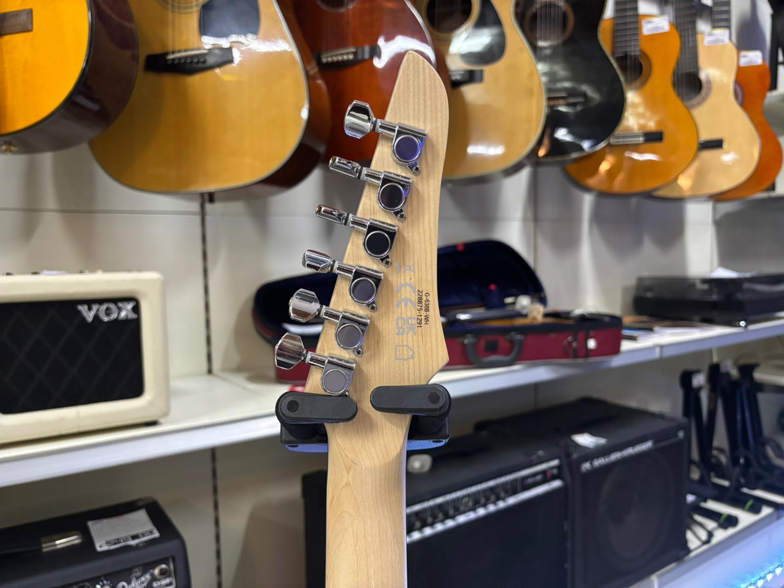 Chitarra Elettrica Baritona G4M 638 bianca - immagine 4