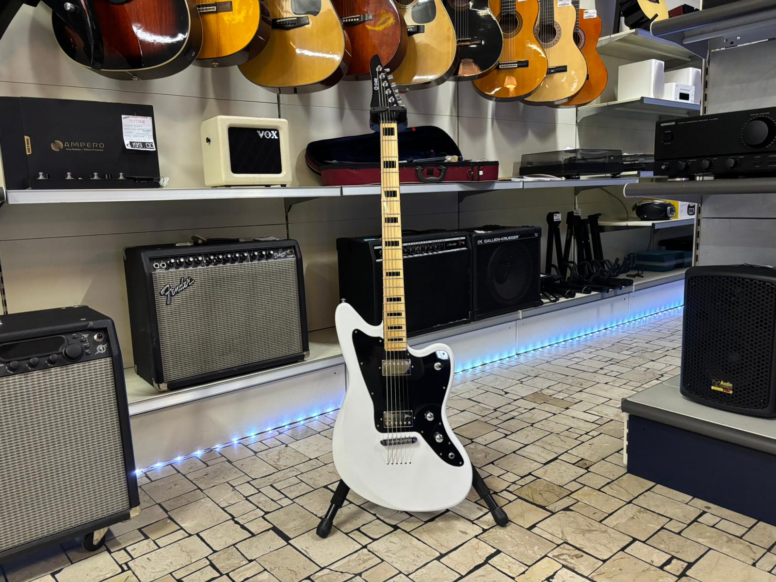 Chitarra Elettrica Baritona G4M 638 bianca - immagine 2