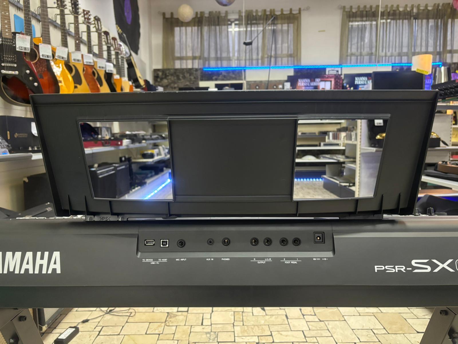YAMAHA PSR-SX600 Tastiera Workstation - immagine 4