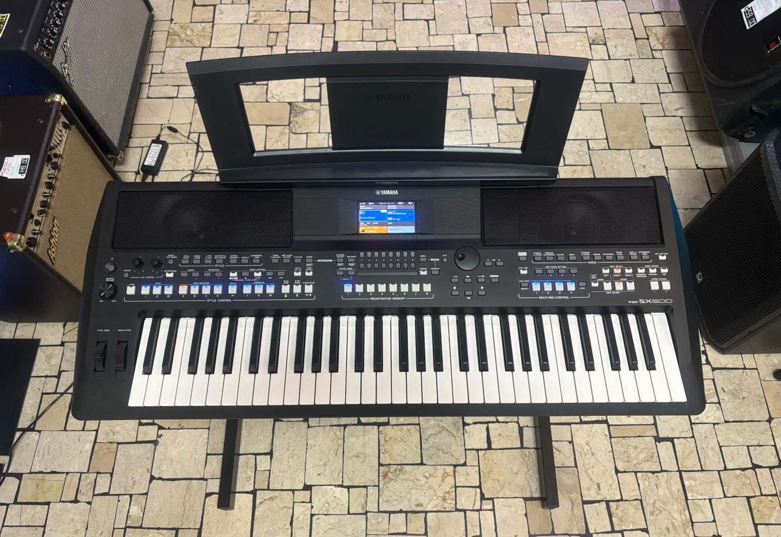 YAMAHA PSR-SX600 Tastiera Workstation