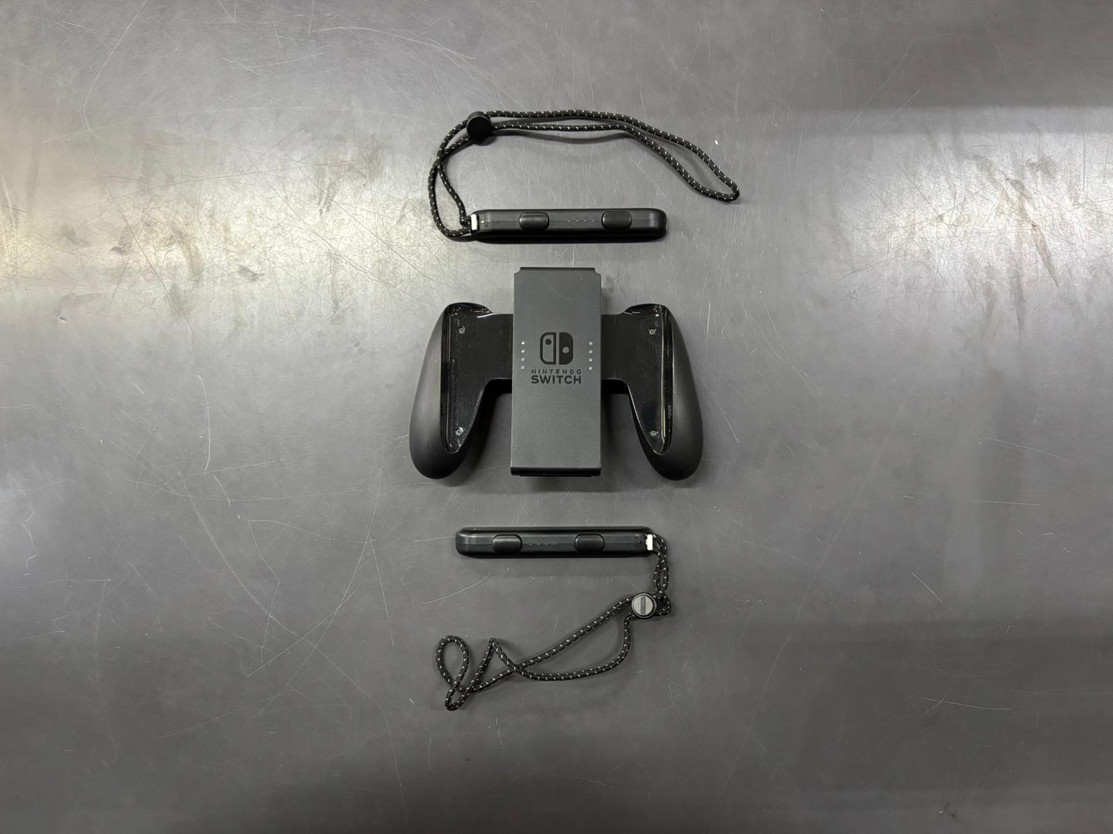 Nintendo Switch OLED - immagine 4