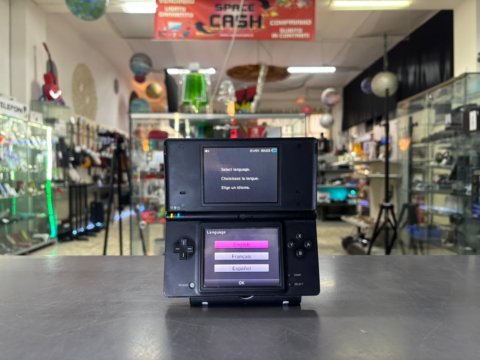 Nintendo DSi Black U.S.A. - immagine 5