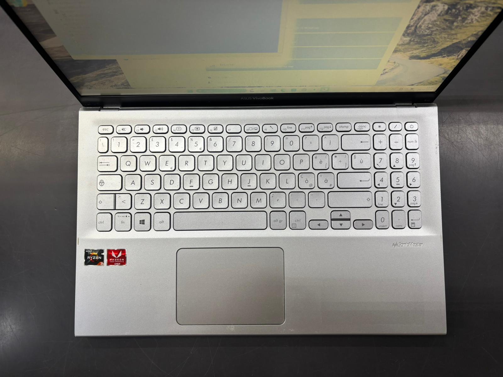 Asus VivoBook Ryzen 3 8Gb 256Gb - immagine 2