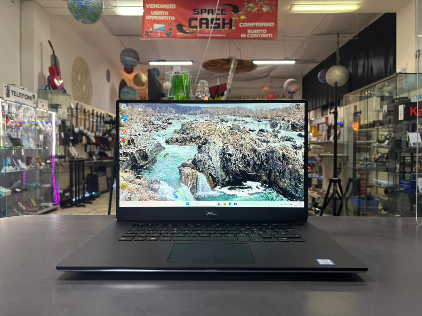 Dell XPS 15 Core i7 8Gb 512Gb