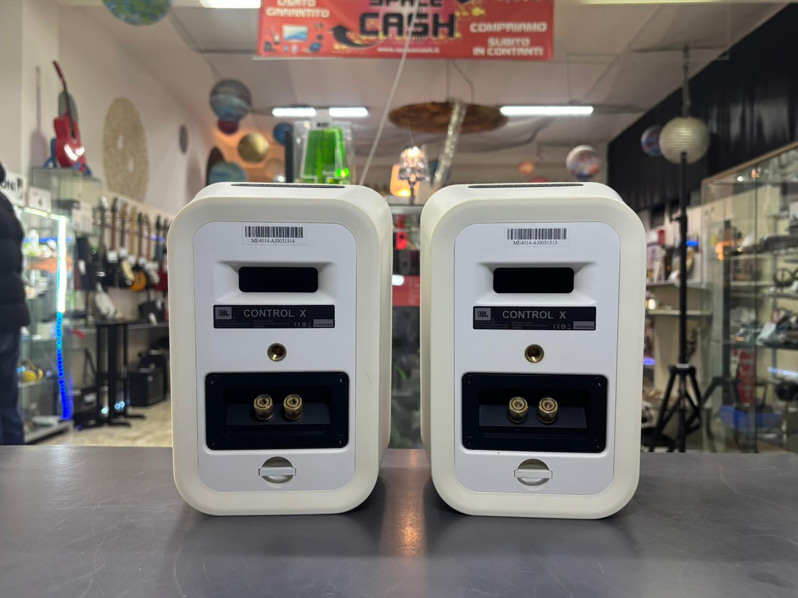 JBL Control X White Altoparlanti Passivi - immagine 4