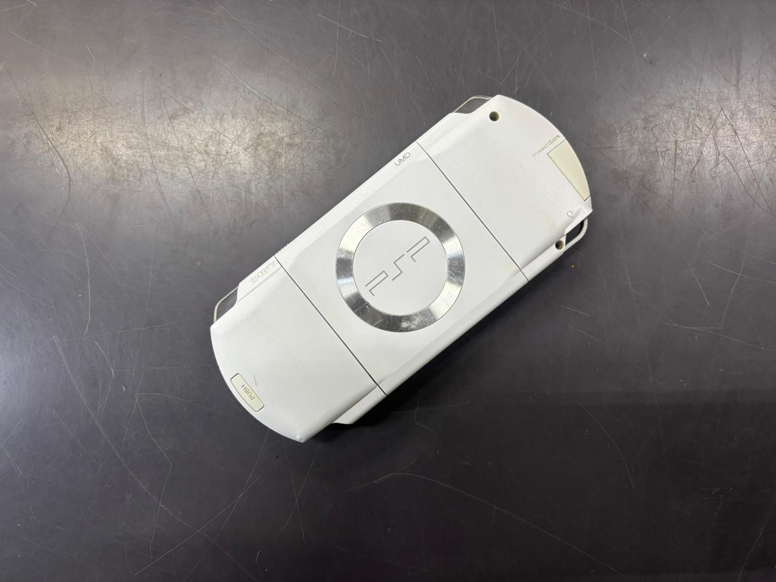 Sony PSP 1004 WHITE Modificata - immagine 3