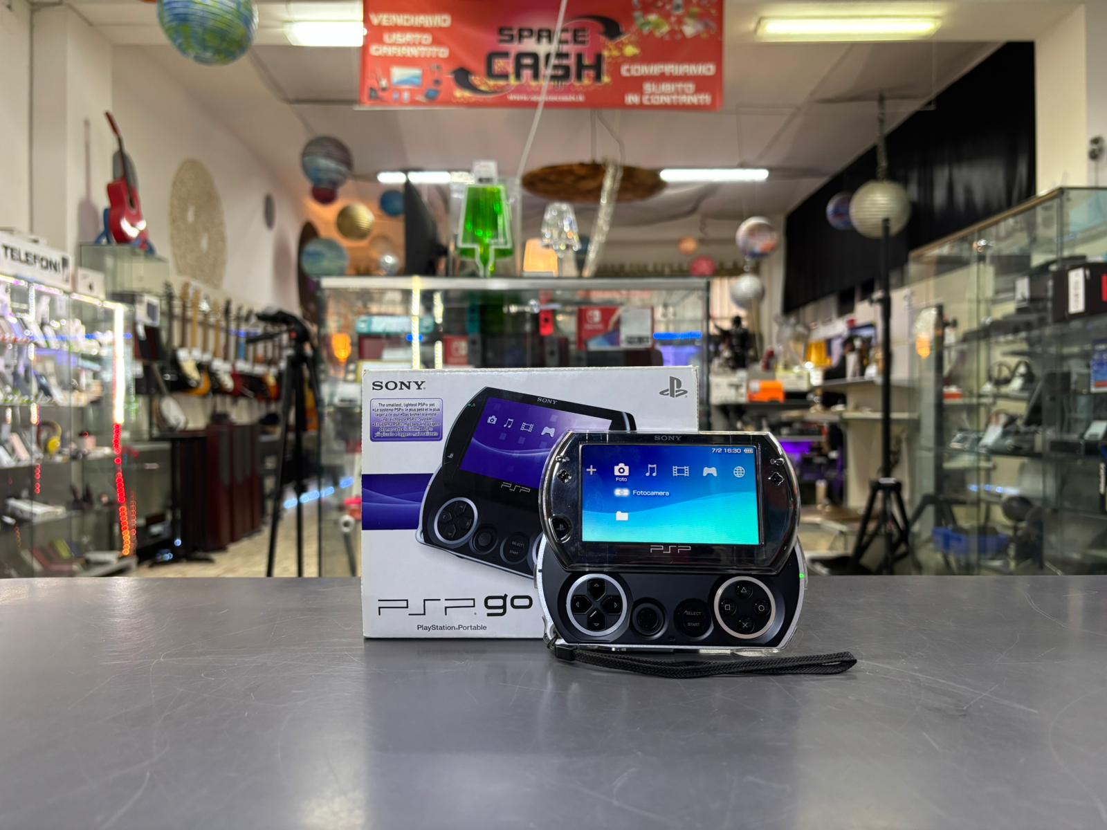 Sony PSP GO Boxata - immagine 3