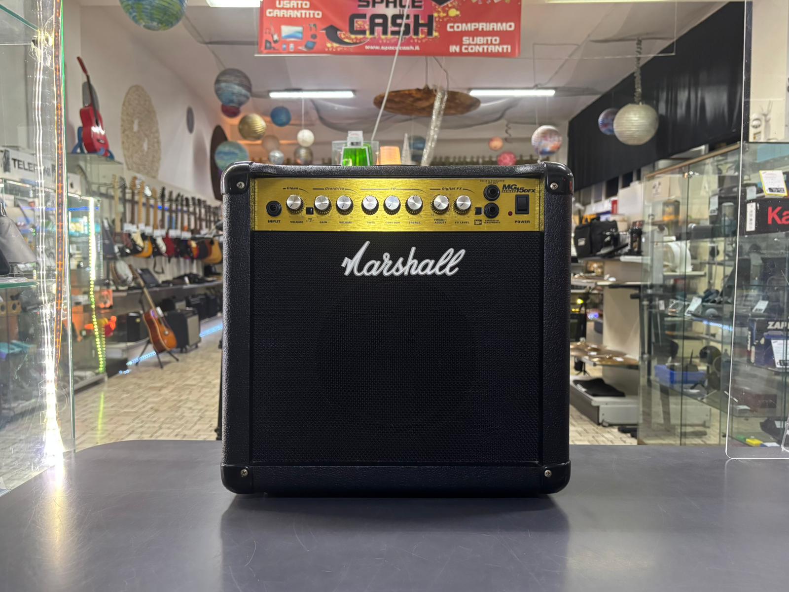 MARSHALL MG15DFX Ampli Chitarra