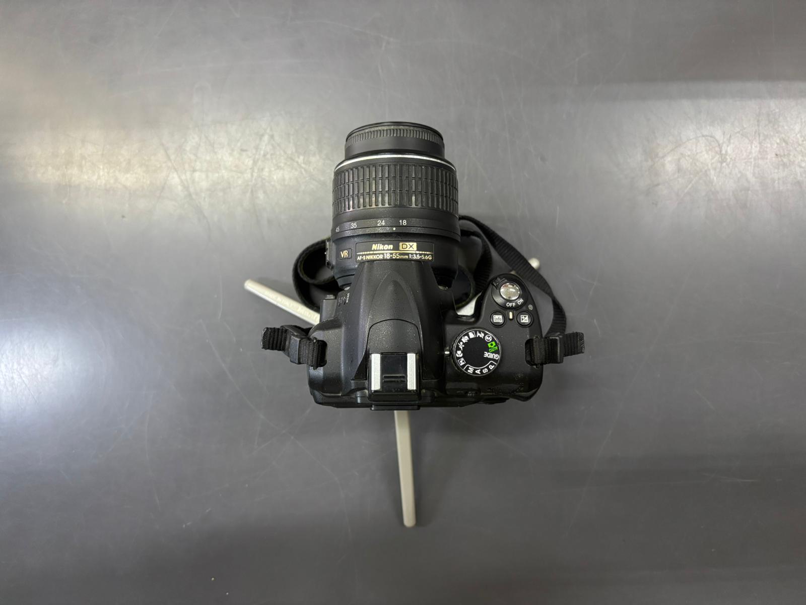 Nikon D3000 + Nikon 18/55 VR - immagine 10