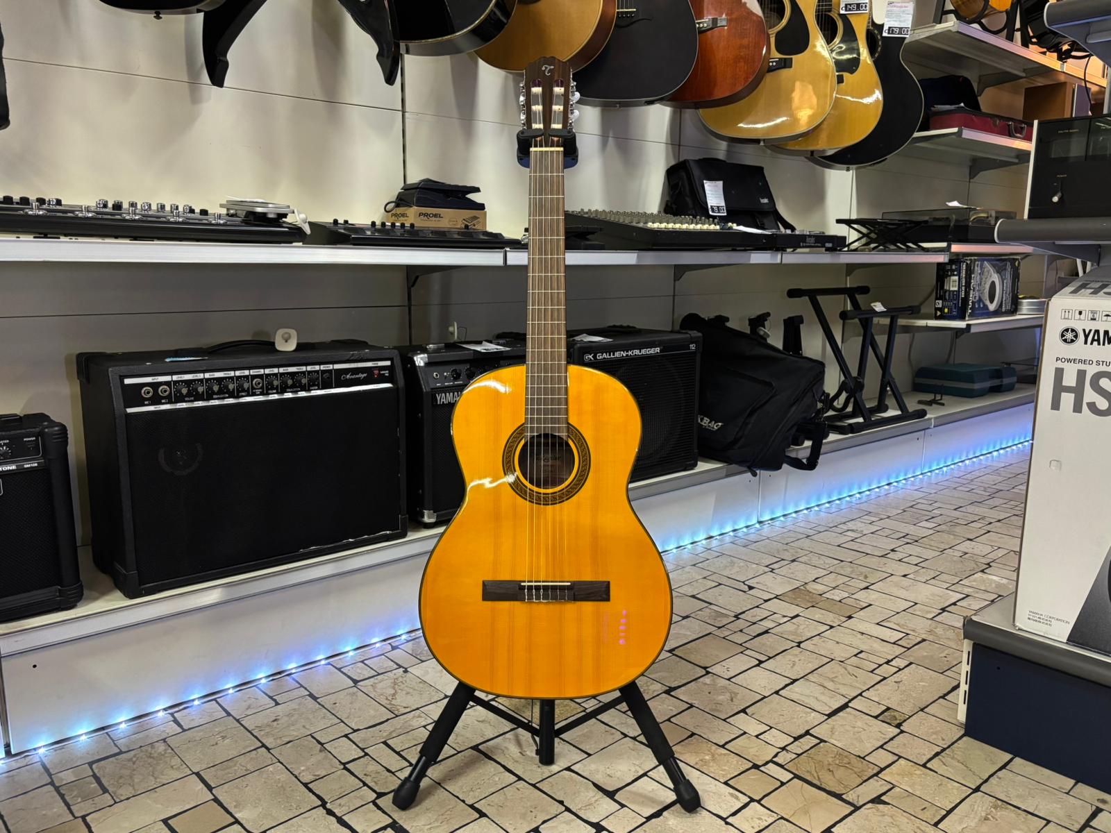 Takamine GC3-Nat Chitarra Classica - immagine 2