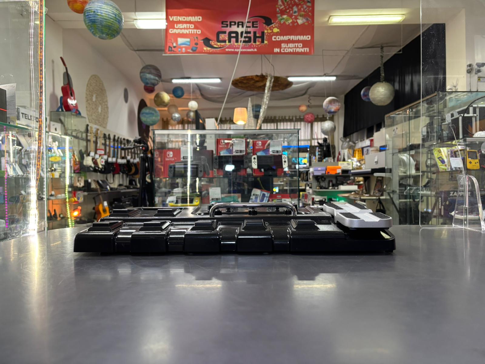 Line 6 Floor Pod Plus Pedaliera - immagine 3