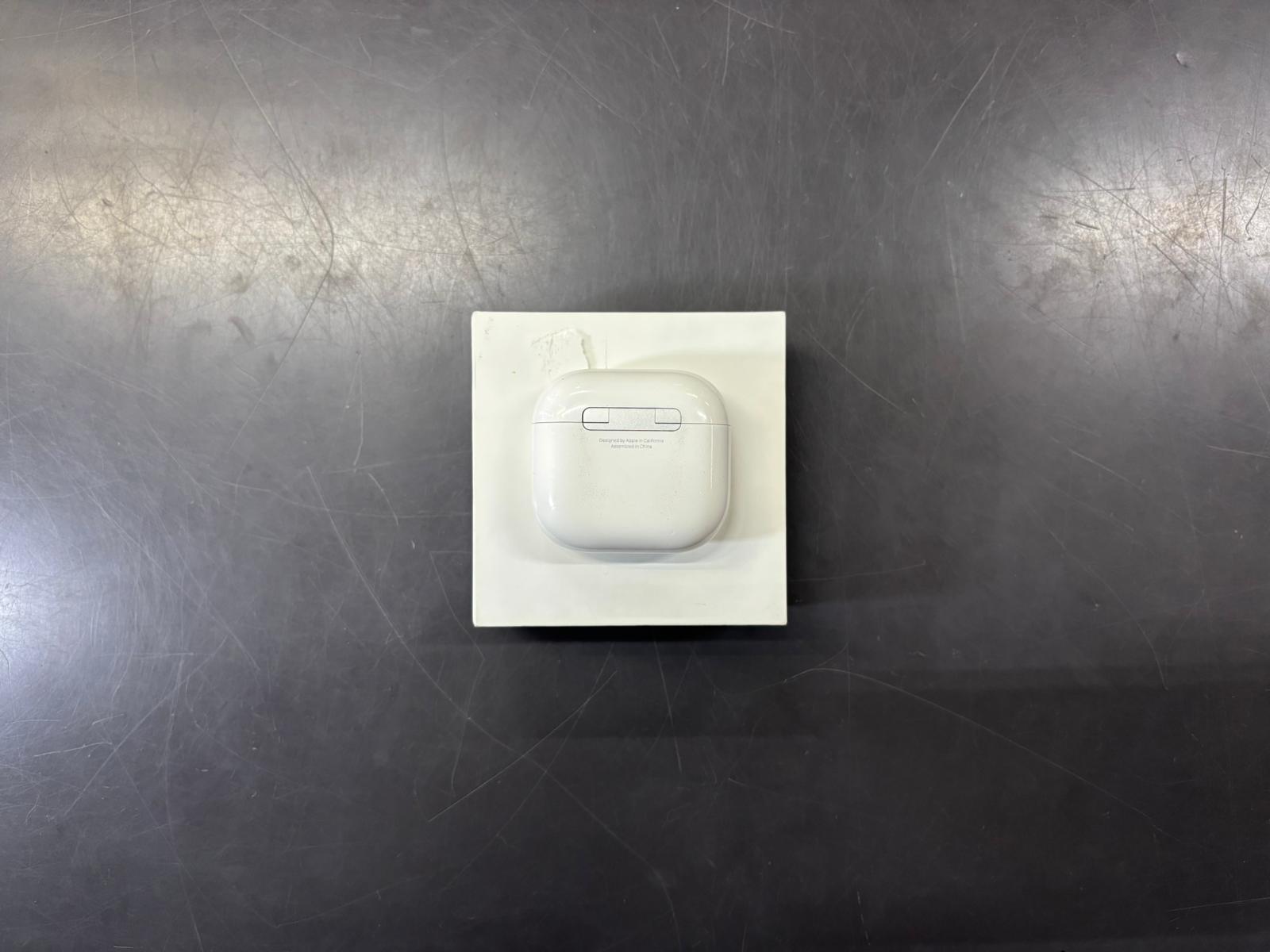 Apple AirPods 4 - immagine 2