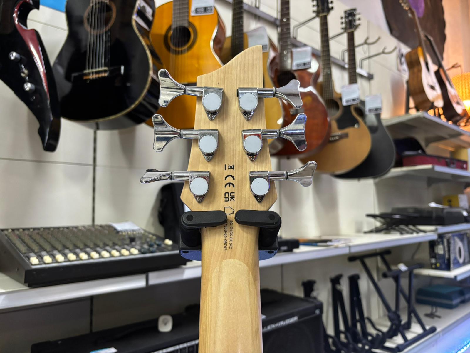 Basso a 6 Corde Chicago Gear4music - immagine 4