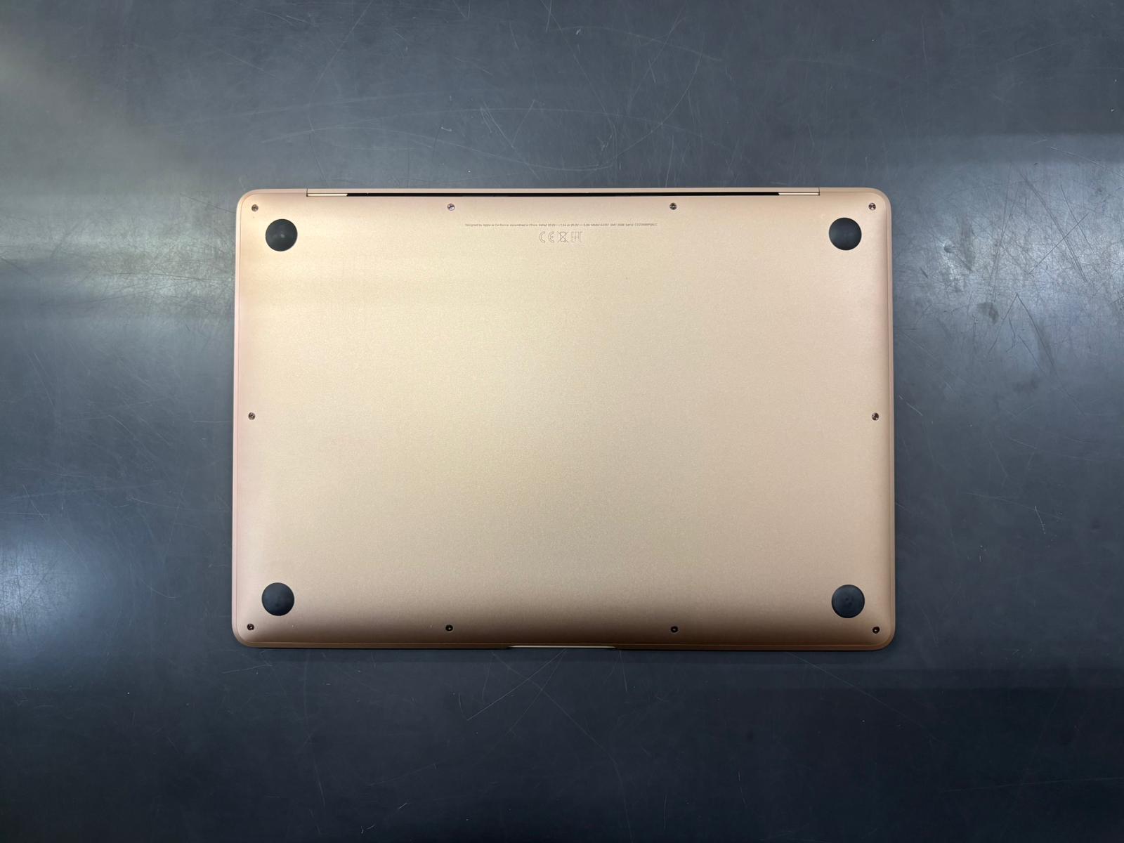 MacBook AIR 13 M1 8Gb 256Gb 10 Cicli - immagine 5