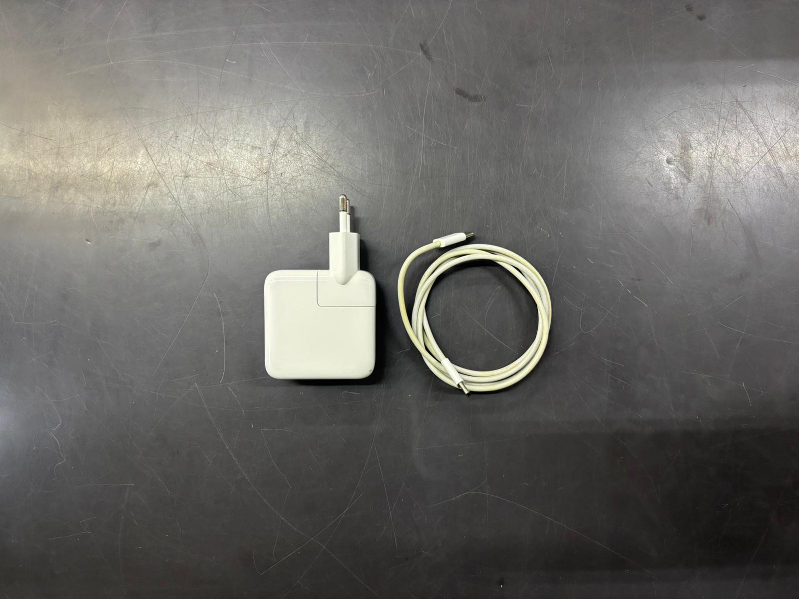 MacBook AIR 13 M1 8Gb 256Gb 10 Cicli - immagine 4