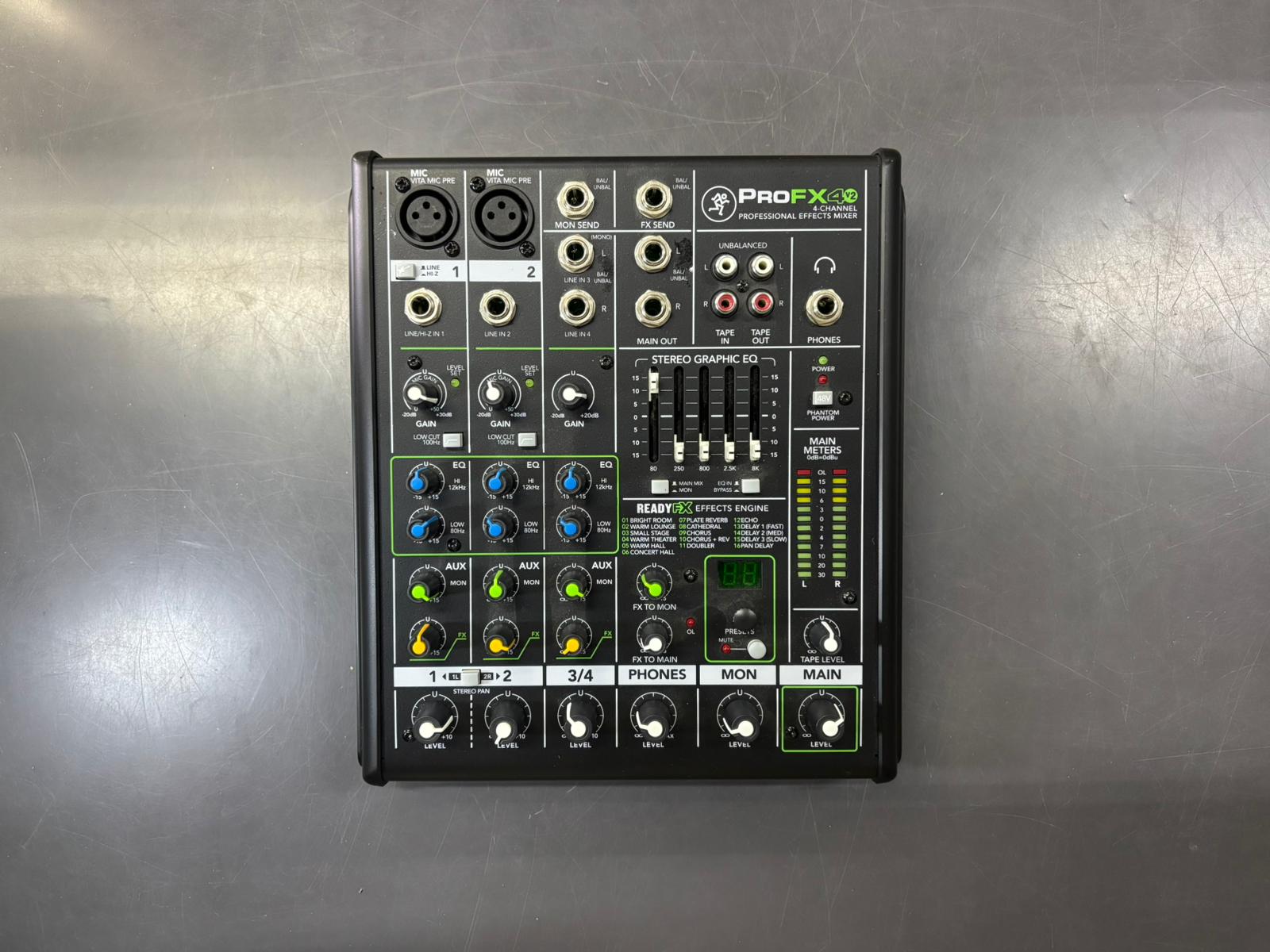 MACKIE ProFX4v2 Mixer con Effetti