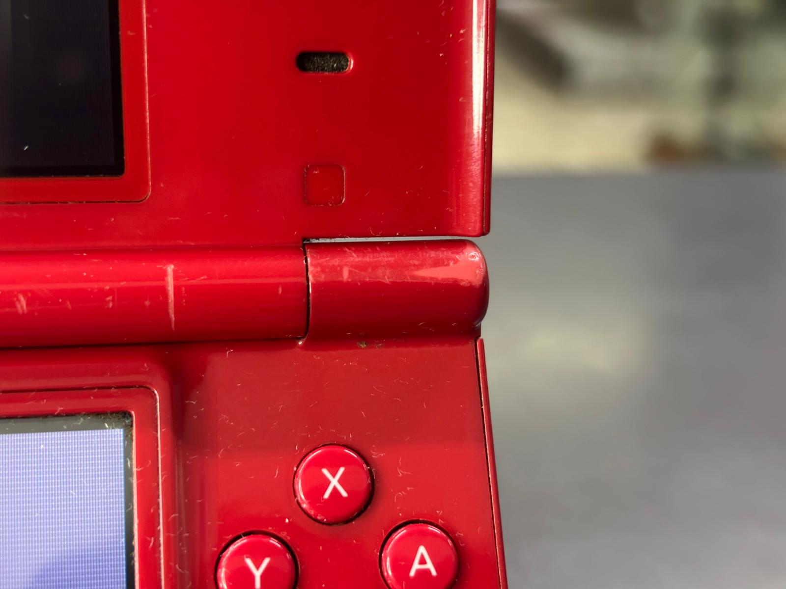 Nintendo DSi Red - immagine 5