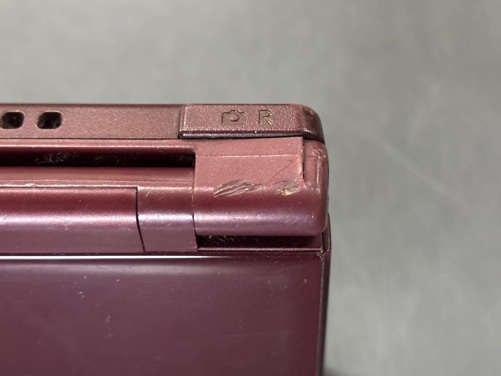 Nintendo DSi XL Bordeaux - immagine 2