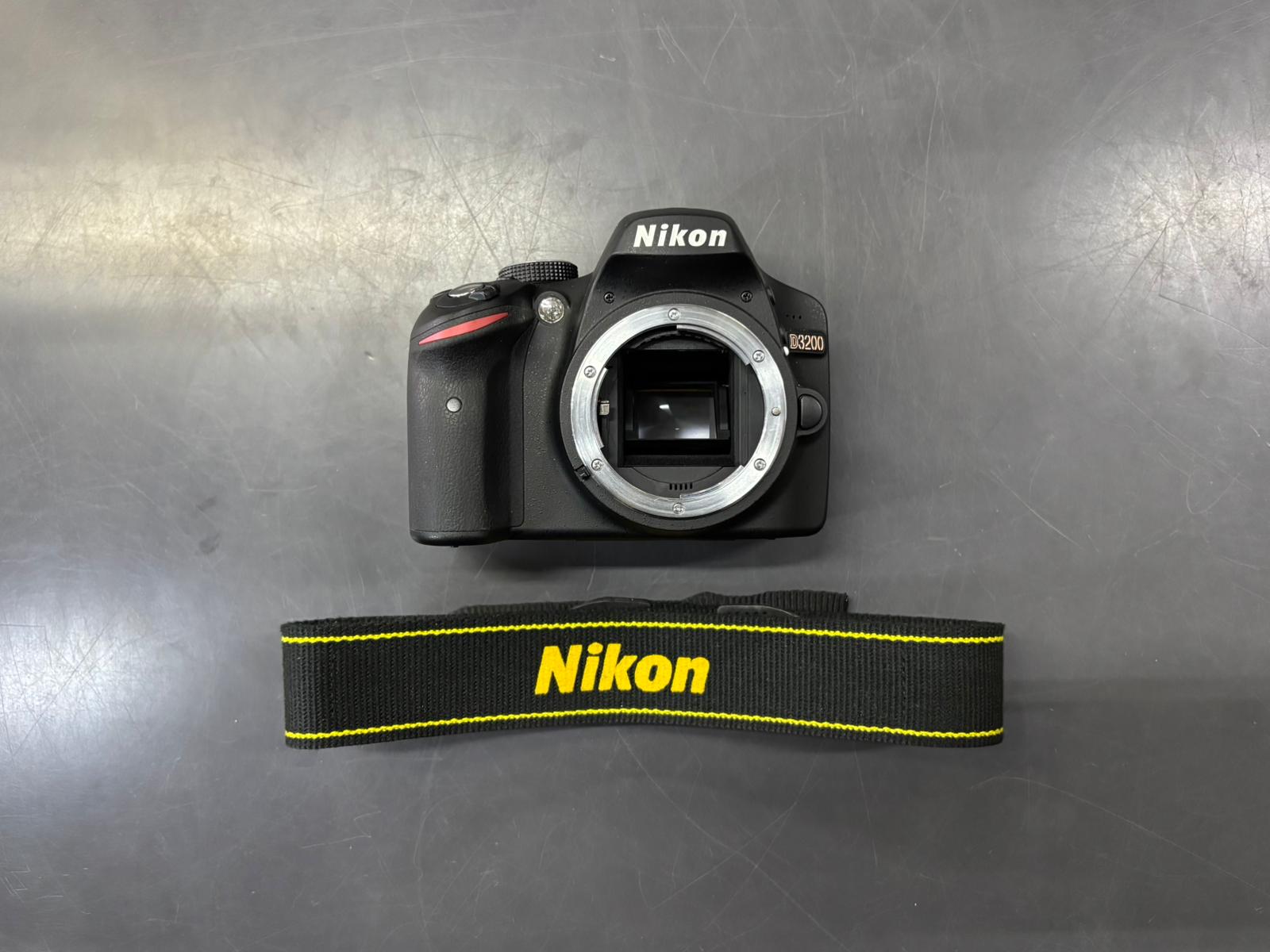 Nikon D3200 + 18/55 DX - immagine 12