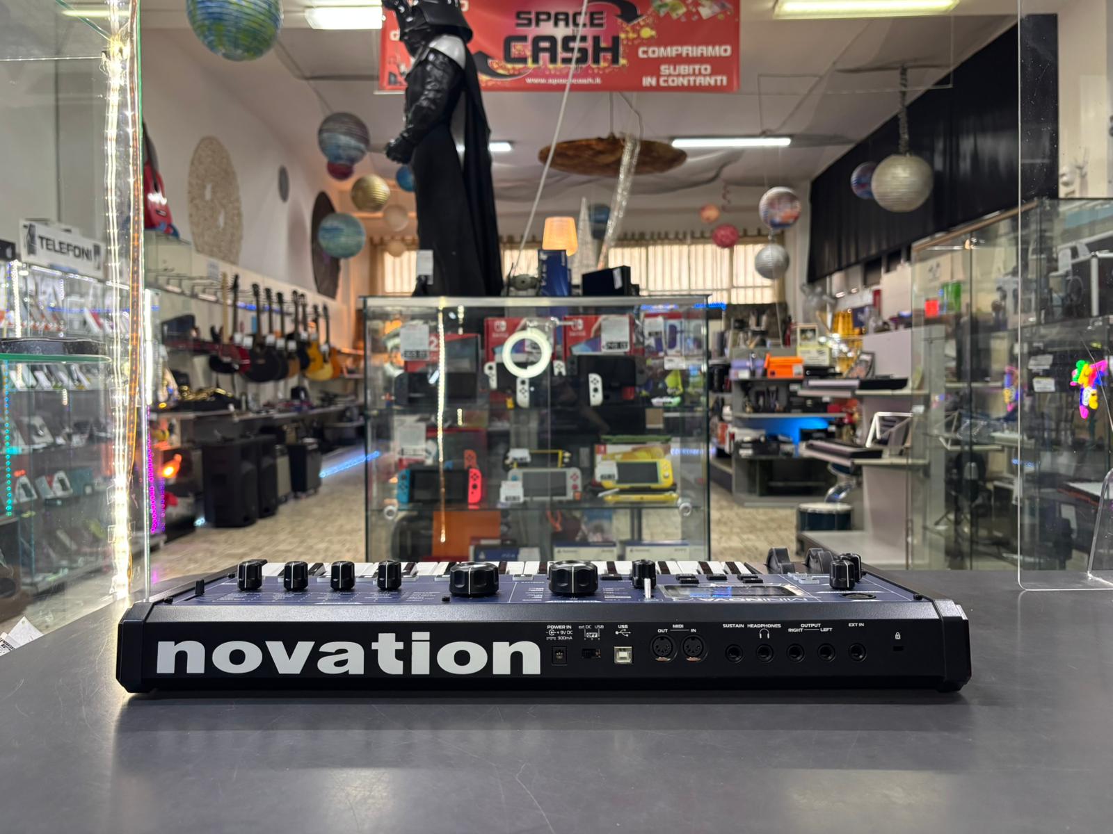 NOVATION MiniNova Sintetizzatore - immagine 5