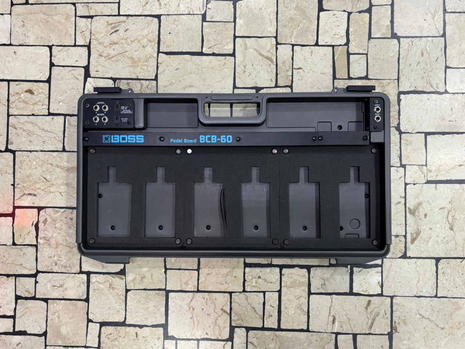 BOSS BCB-60 Pedalboard