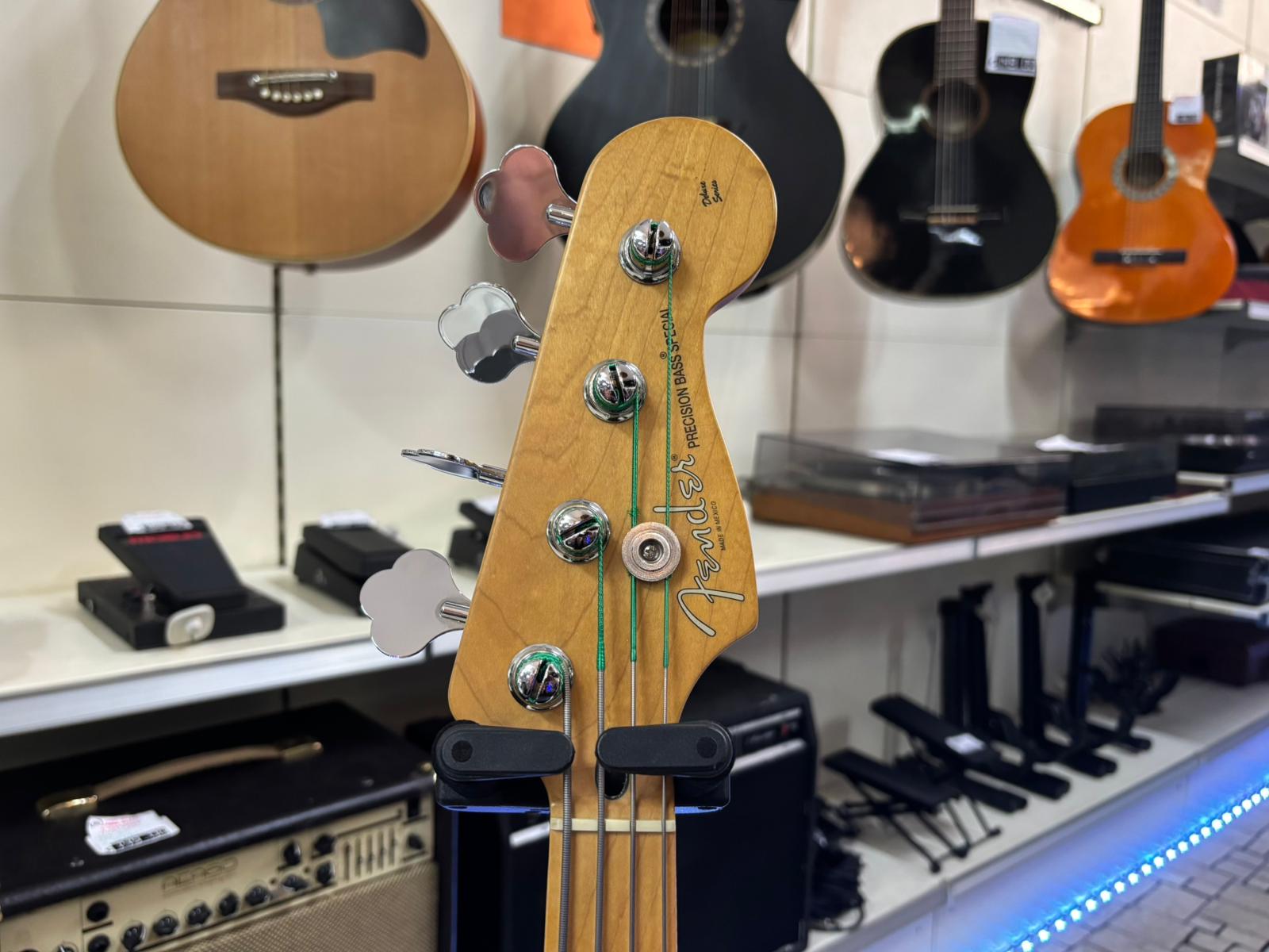 Fender Precision Special Mexico 2002 - immagine 6