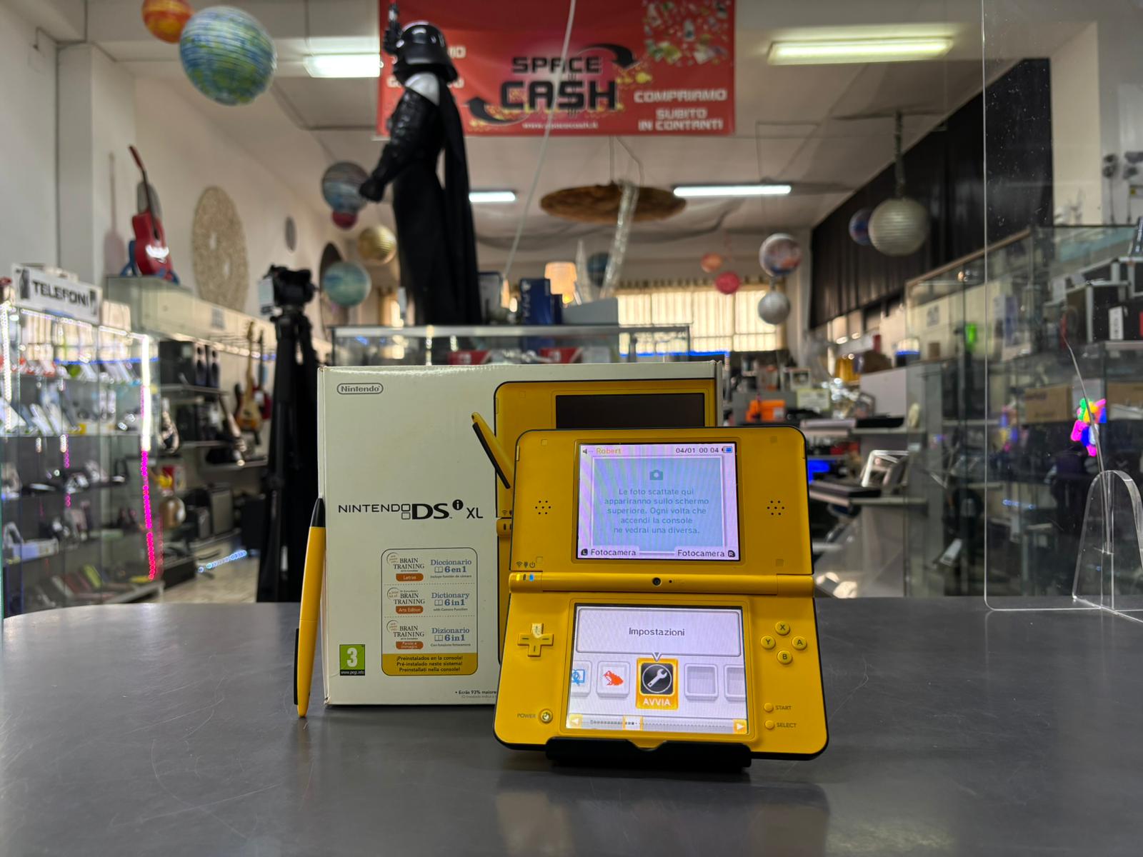 Nintendo DSi XL Giallo Boxato