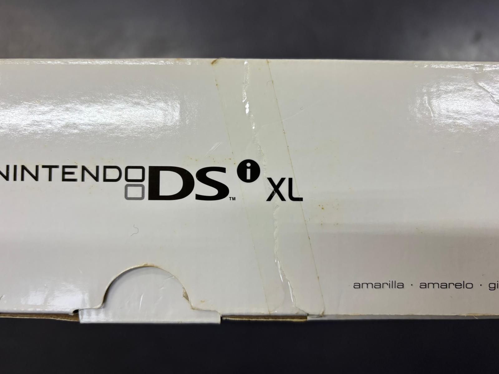 Nintendo DSi XL Giallo Boxato - immagine 7