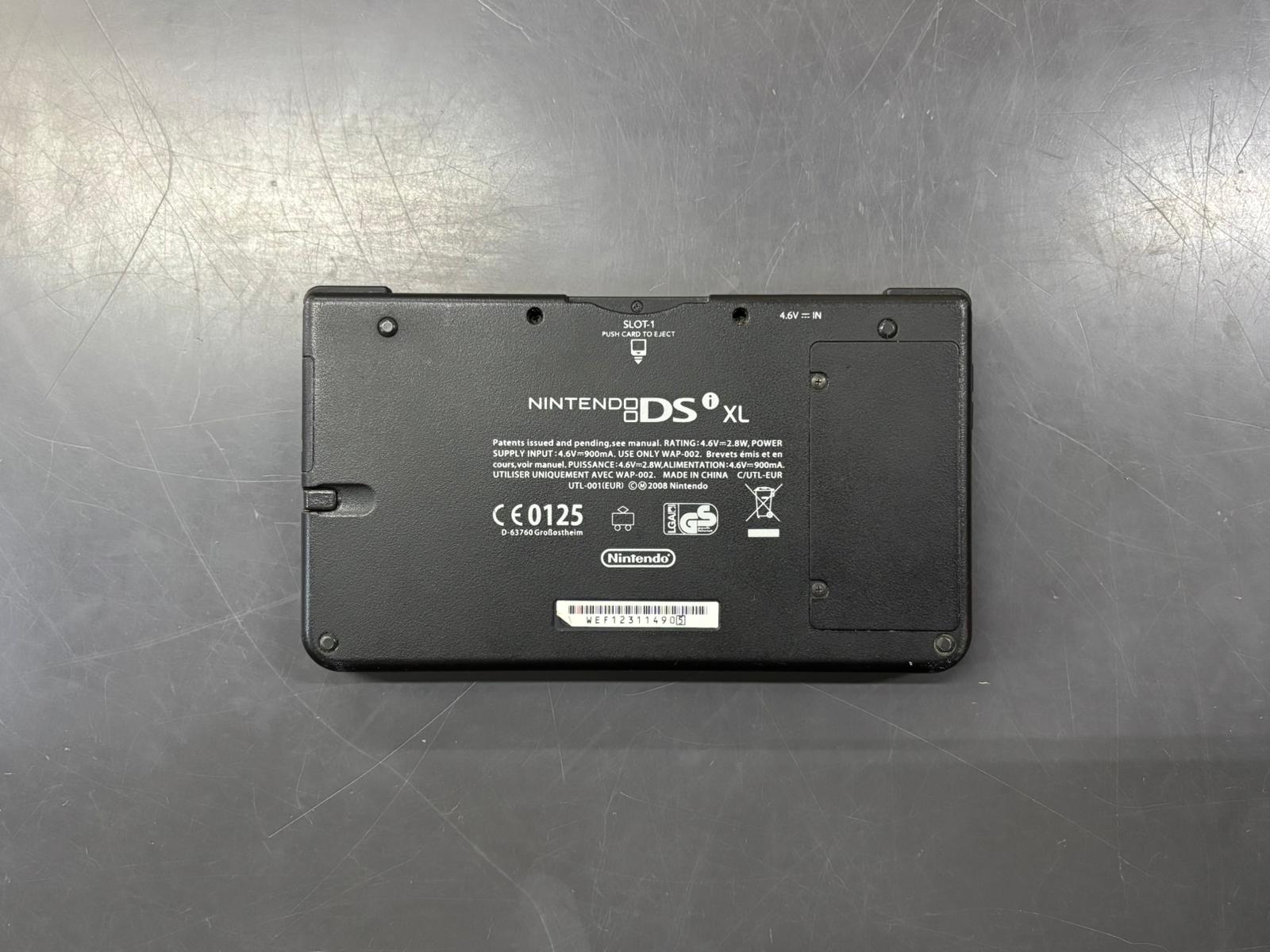 Nintendo DSi XL Giallo Boxato - immagine 2