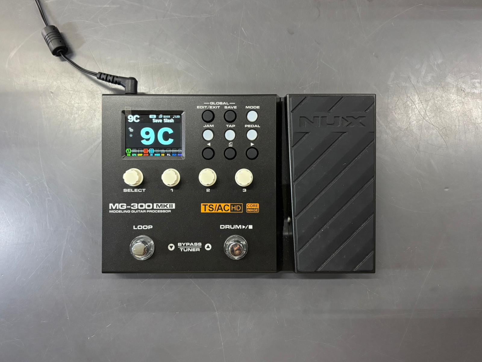 NUX MG-300 MKII Pedaliera Chitarra