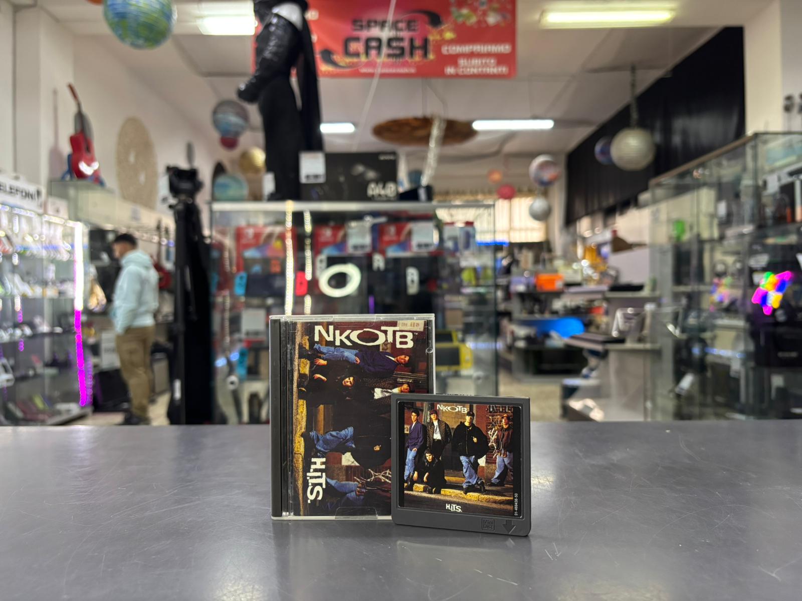New Kids On The Block "Hits" Mini Disc - immagine 4