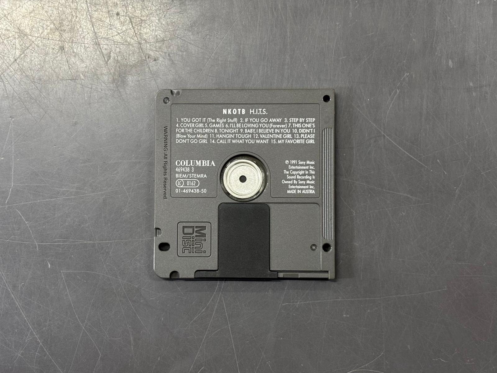 New Kids On The Block "Hits" Mini Disc - immagine 2