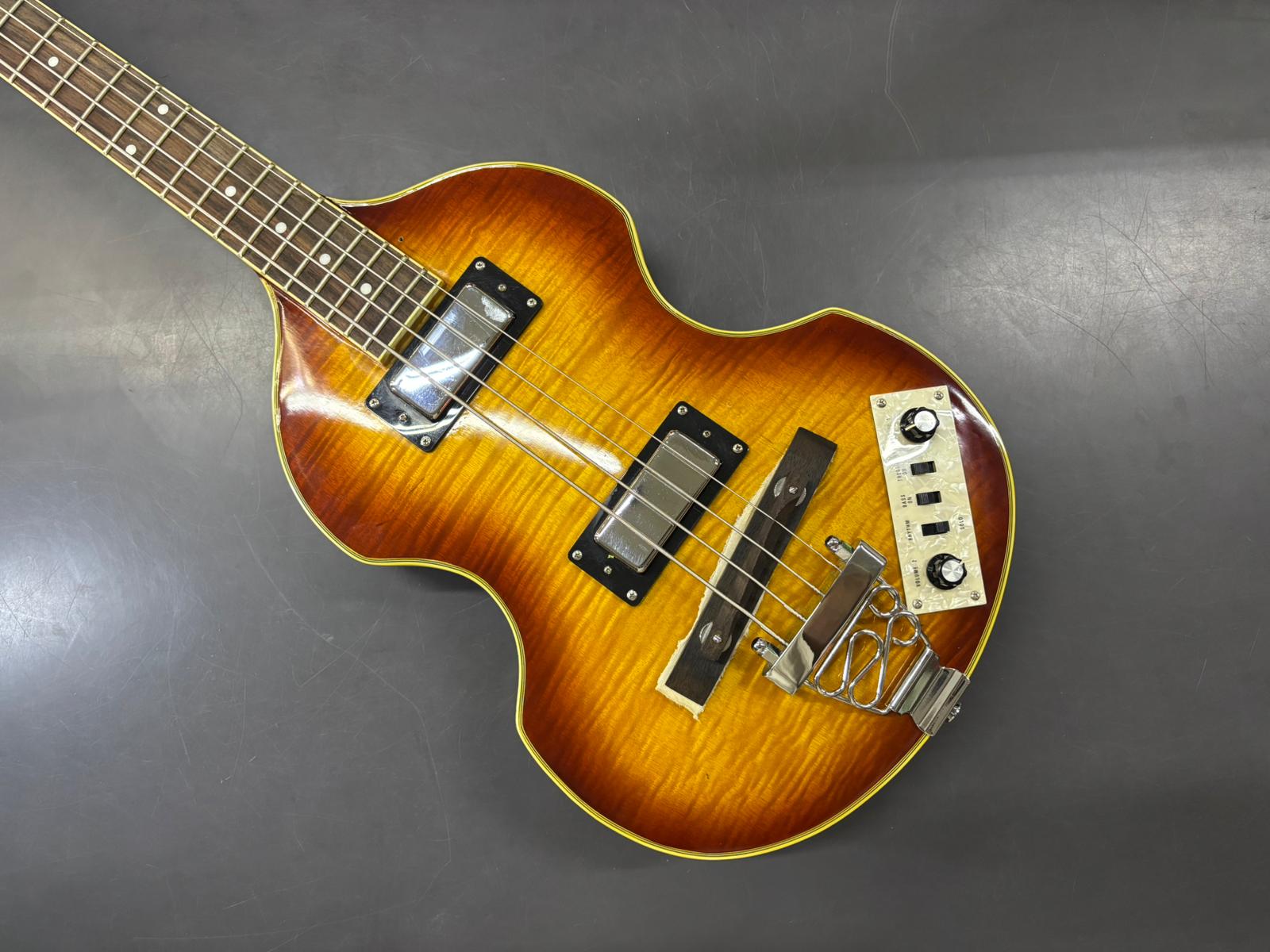 Atrics BB-05 Violin Bass