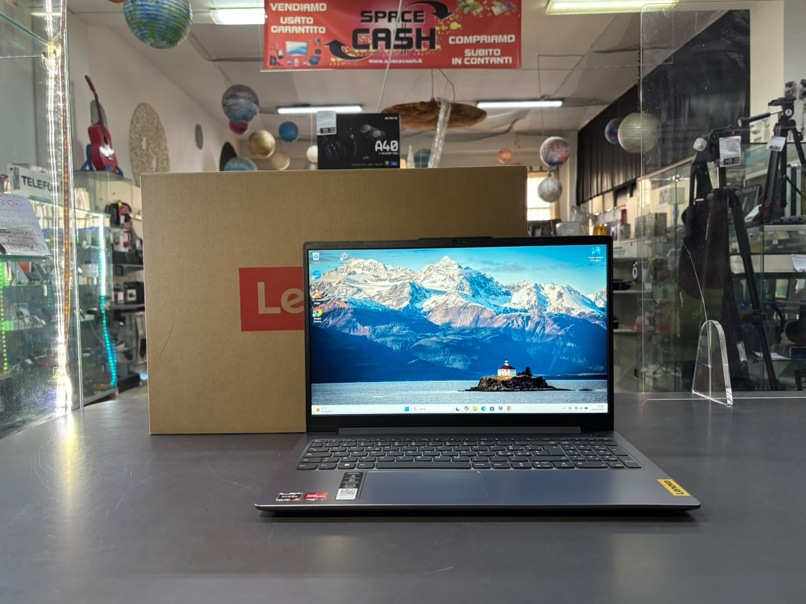 LENOVO IdeaPad Slim 3 Ryzen 5 16Gb 512Gb